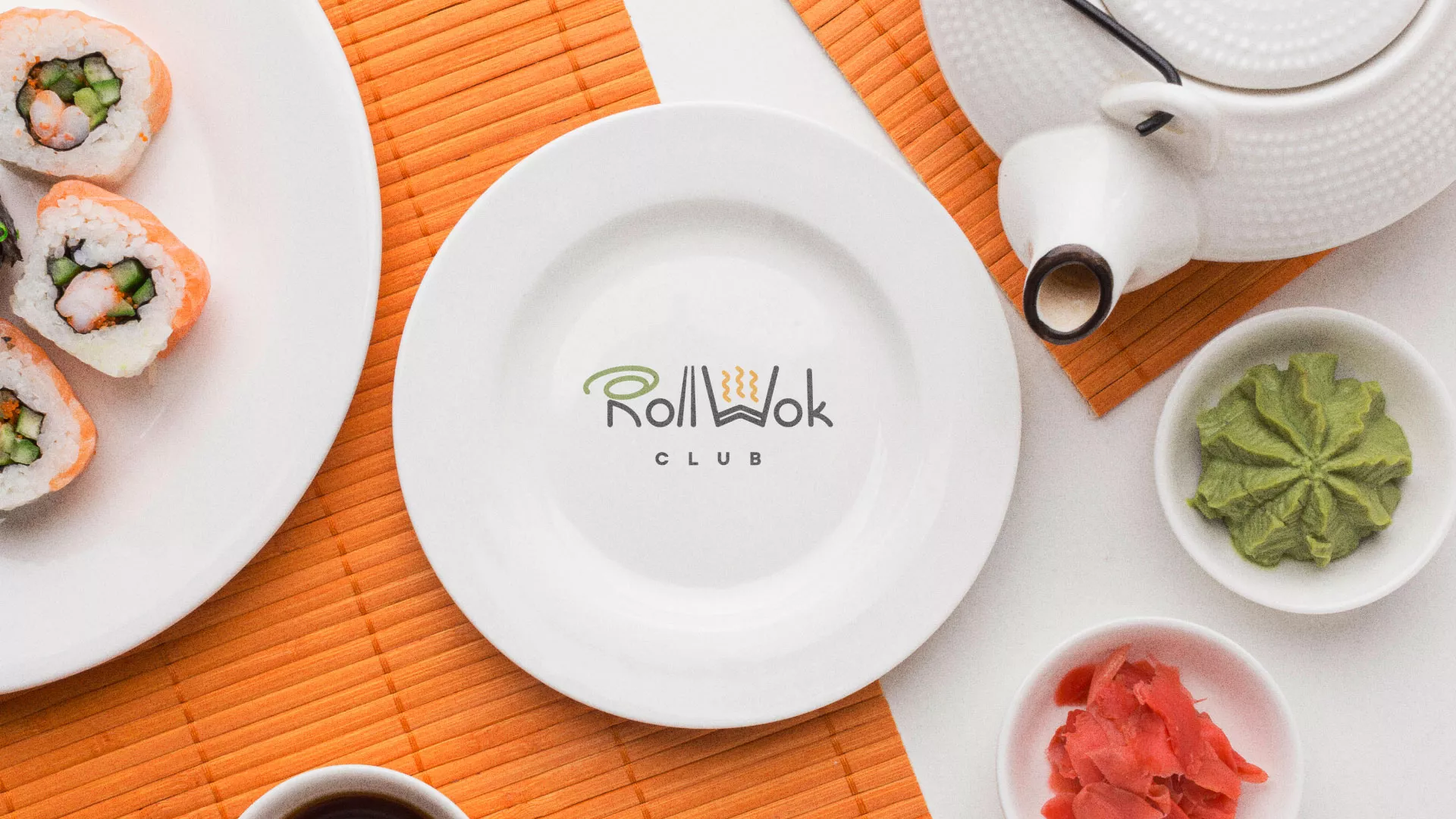 Разработка логотипа и фирменного стиля суши-бара «Roll Wok Club» в Магнитогорске